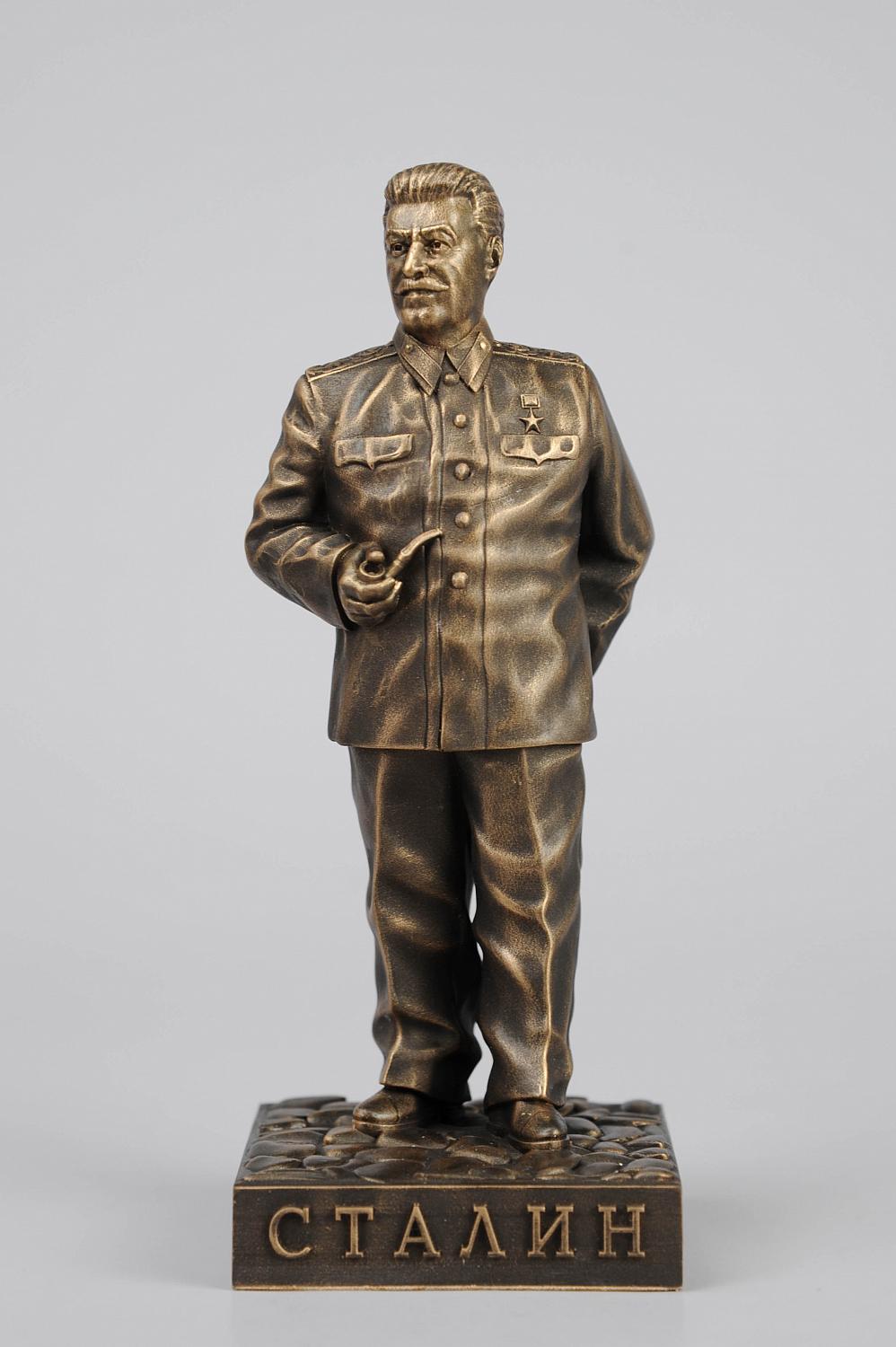 Статуэтка Сталин И.В. на камнях