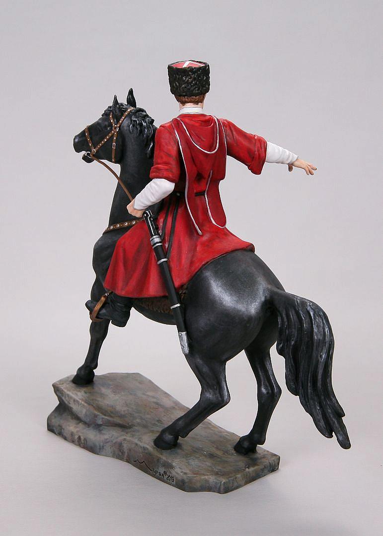 Статуэтка Кубанский казак на черном коне (ручная роспись)