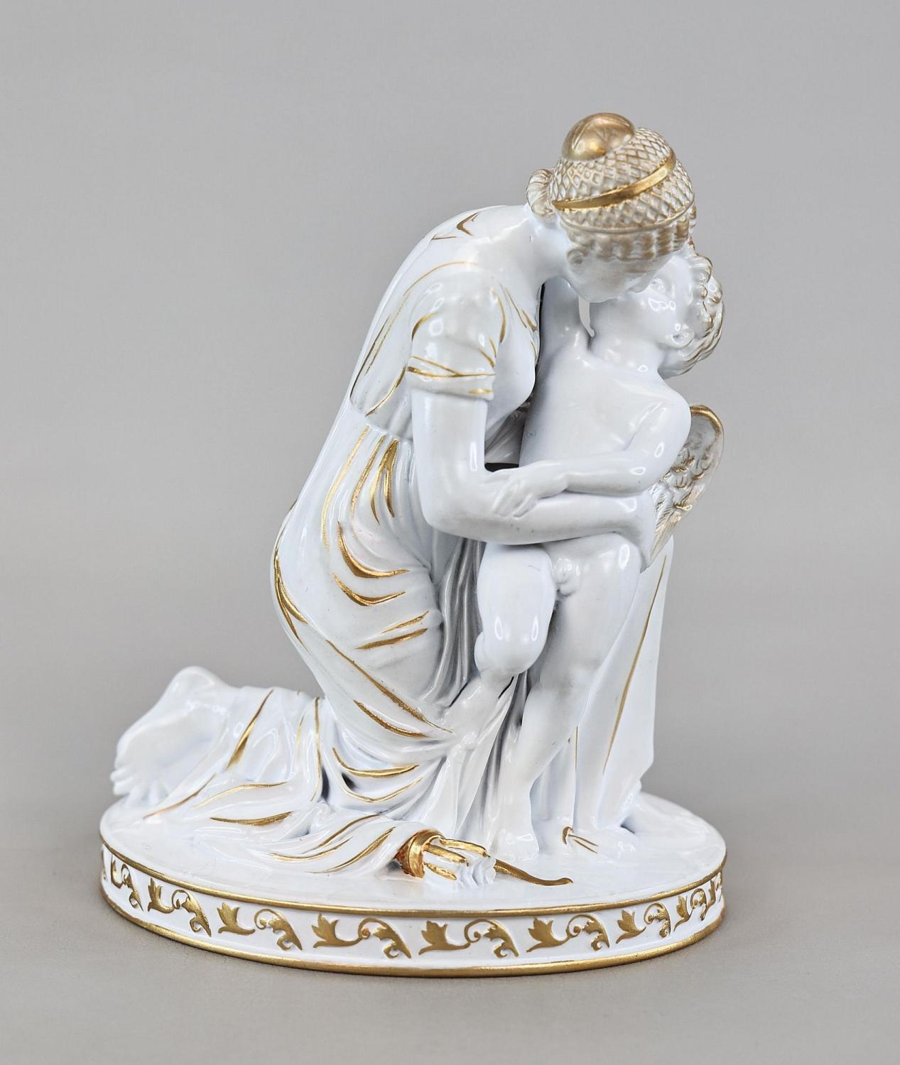 Статуэтка Венера и амур (ручная роспись)
