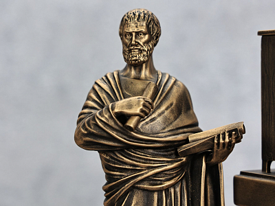 Чем знаменит Аристотель?